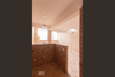 Casa à venda com 350m², 4 quartos e 5 vagas Casa à venda com 350m², 4 quartos e 5 vagasÁrea comum - Churrasqueira