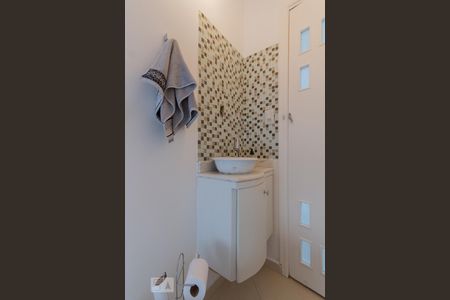 Casa à venda com 350m², 4 quartos e 5 vagas Casa à venda com 350m², 4 quartos e 5 vagasBanheiro