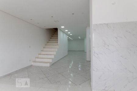 Casa à venda com 350m², 4 quartos e 5 vagas Casa à venda com 350m², 4 quartos e 5 vagasÁrea comum - Salão de festas