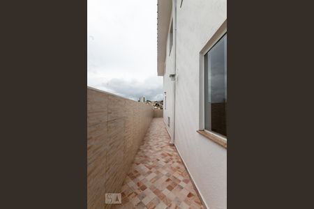 Casa à venda com 350m², 4 quartos e 5 vagas Casa à venda com 350m², 4 quartos e 5 vagasÁrea comum