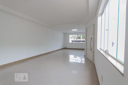Sala de casa à venda com 4 quartos, 350m² em Vila Maria Alta, São Paulo