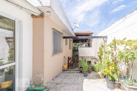 Casa à venda com 172m², 3 quartos e 4 vagasQuintal