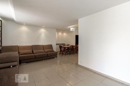 Sala de casa à venda com 3 quartos, 150m² em Ipiranga, Belo Horizonte