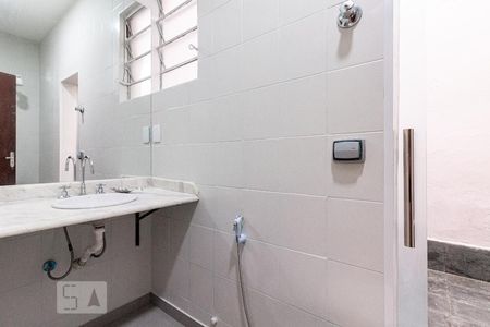 Casa à venda com 150m², 3 quartos e 5 vagasBanheiro