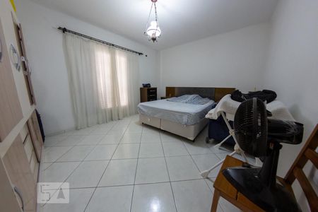 Casa à venda com 168m², 3 quartos e 2 vagasQuarto 1