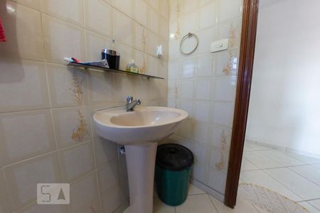Casa à venda com 168m², 3 quartos e 2 vagasBanheiro 2