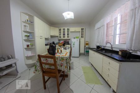 Casa à venda com 168m², 3 quartos e 2 vagasQuarto 3