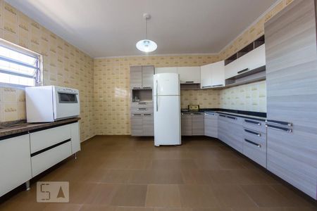 Casa à venda com 168m², 3 quartos e 2 vagasCozinha