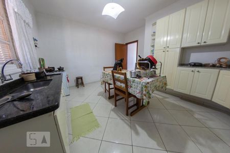 Casa à venda com 168m², 3 quartos e 2 vagasQuarto 3