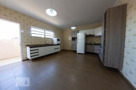 Casa à venda com 168m², 3 quartos e 2 vagasCozinha
