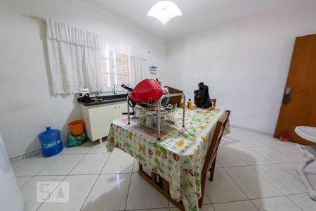 Casa à venda com 168m², 3 quartos e 2 vagasQuarto 3