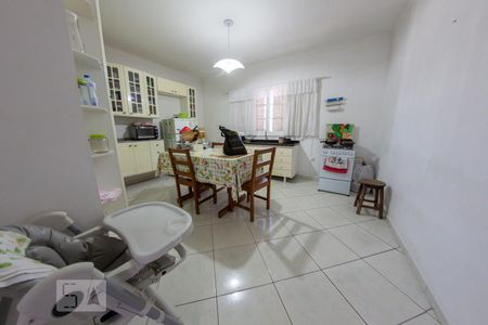 Casa à venda com 168m², 3 quartos e 2 vagasQuarto 3