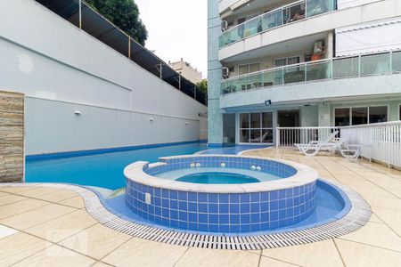 Apartamento à venda com 66m², 2 quartos e 1 vagaÁrea comum - Piscina