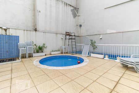 Apartamento à venda com 66m², 2 quartos e 1 vagaÁrea comum - Piscina