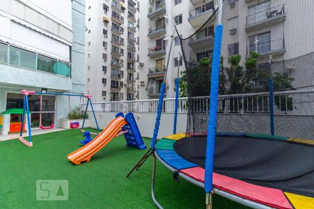 Apartamento à venda com 66m², 2 quartos e 1 vagaÁrea Comum - Playground
