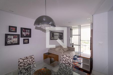 Sala de apartamento à venda com 3 quartos, 67m² em Vila Bela, São Paulo