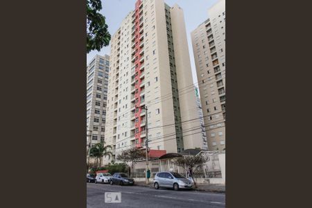 Apartamento para alugar com 48m², 2 quartos e 1 vaga Apartamento para alugar com 48m², 2 quartos e 1 vagaFachada