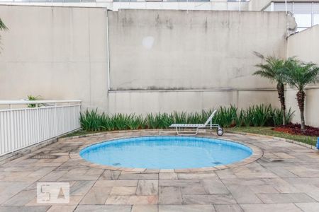 Apartamento para alugar com 48m², 2 quartos e 1 vaga Apartamento para alugar com 48m², 2 quartos e 1 vagaÁrea comum - Piscina