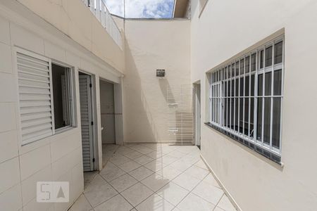 Casa à venda com 180m², 4 quartos e 2 vagas Casa à venda com 180m², 4 quartos e 2 vagasÁrea Externa