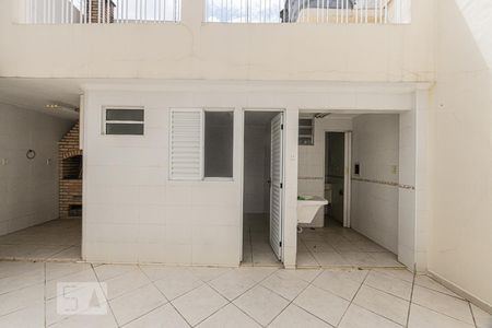 Casa à venda com 180m², 4 quartos e 2 vagas Casa à venda com 180m², 4 quartos e 2 vagasÁrea Externa