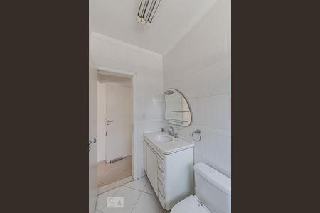 Casa à venda com 180m², 4 quartos e 2 vagas Casa à venda com 180m², 4 quartos e 2 vagasBanheiro Suite 3