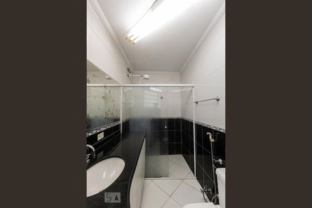 Banheiro Suite 1 de casa para alugar com 4 quartos, 180m² em Jardim Anália Franco, São Paulo