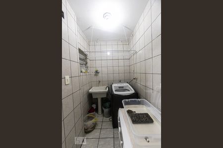 Casa à venda com 130m², 2 quartos e 1 vagaÁrea de Serviço