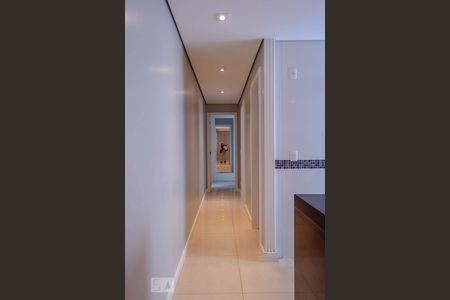 Corredor de apartamento para alugar com 2 quartos, 47m² em Mooca, São Paulo