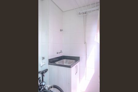 Apartamento para alugar com 47m², 2 quartos e sem vaga Apartamento para alugar com 47m², 2 quartos e sem vagaÁrea de serviço