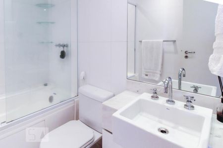 Apartamento para alugar com 55m², 1 quarto e 1 vaga Apartamento para alugar com 55m², 1 quarto e 1 vagaBanheiro