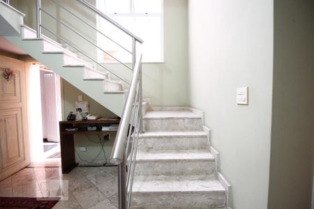 Escada de casa à venda com 3 quartos, 178m² em Planalto Paulista, São Paulo