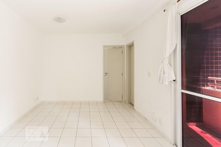 Sala de apartamento para alugar com 1 quarto, 50m² em Indianópolis, São Paulo