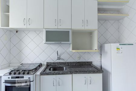 Cozinha de apartamento para alugar com 1 quarto, 50m² em Indianópolis, São Paulo