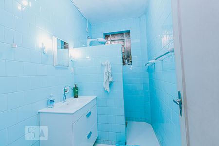 Casa à venda com 118m², 2 quartos e 1 vagaBanheiro