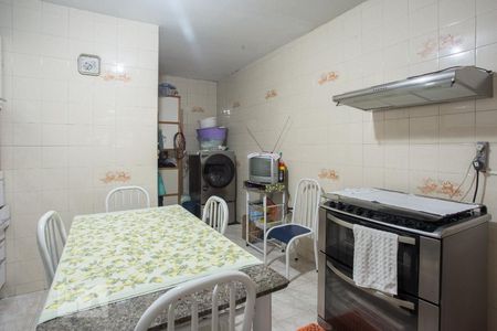 Casa à venda com 120m², 3 quartos e 2 vagasCozinha