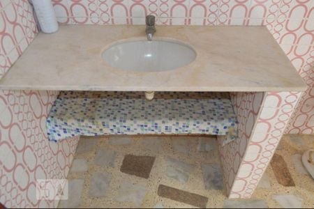 Apartamento à venda com 100m², 2 quartos e 1 vagaBanheiro Social