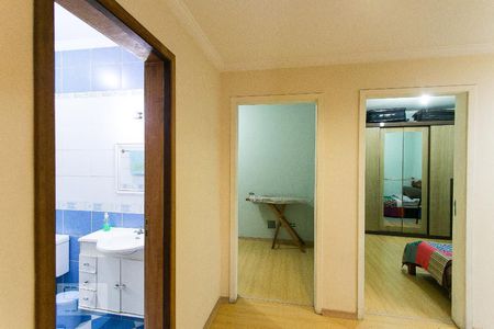 Casa à venda com 210m², 3 quartos e 4 vagasCorredor