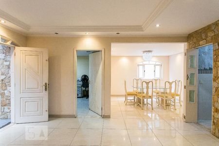 Sala de Estar de casa para alugar com 3 quartos, 210m² em Quarta Parada, São Paulo