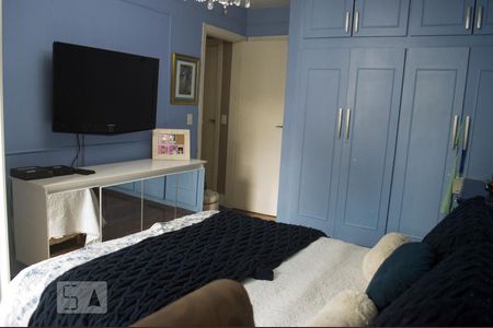 Apartamento à venda com 115m², 3 quartos e 2 vagasQuarto