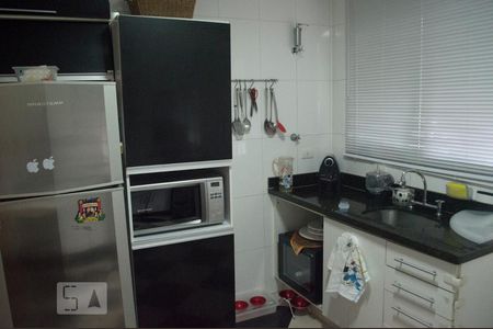 Apartamento à venda com 115m², 3 quartos e 2 vagasCozinha