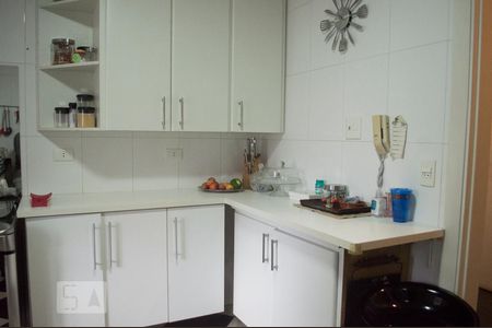 Apartamento à venda com 115m², 3 quartos e 2 vagasCozinha