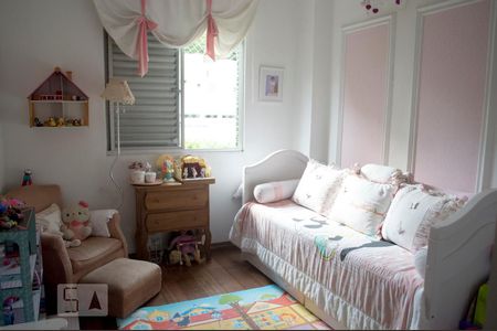 Apartamento à venda com 115m², 3 quartos e 2 vagasQuarto