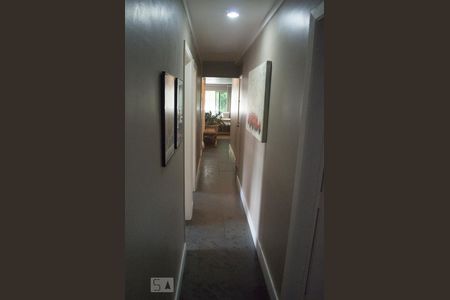 Apartamento à venda com 115m², 3 quartos e 2 vagasCorredor