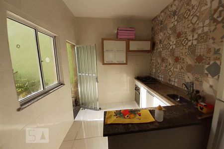 Casa à venda com 84m², 2 quartos e sem vaga Casa à venda com 84m², 2 quartos e sem vagaCozinha