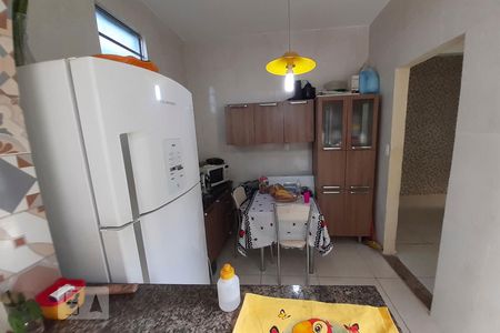 Casa à venda com 84m², 2 quartos e sem vaga Casa à venda com 84m², 2 quartos e sem vagaCozinha