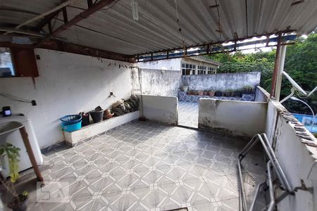 Casa à venda com 84m², 2 quartos e sem vaga Casa à venda com 84m², 2 quartos e sem vagaTerraço