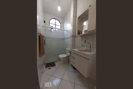 Casa à venda com 84m², 2 quartos e sem vaga Casa à venda com 84m², 2 quartos e sem vagaBanheiro Social