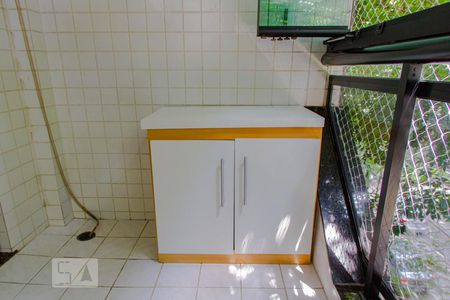 Apartamento à venda com 86m², 2 quartos e 1 vaga Apartamento à venda com 86m², 2 quartos e 1 vagaVaranda