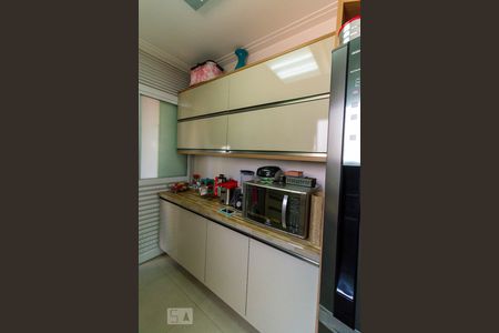Apartamento para alugar com 83m², 3 quartos e 2 vagas Apartamento para alugar com 83m², 3 quartos e 2 vagasCozinha