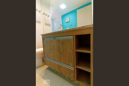 Apartamento para alugar com 83m², 3 quartos e 2 vagas Apartamento para alugar com 83m², 3 quartos e 2 vagasBanheiro Social